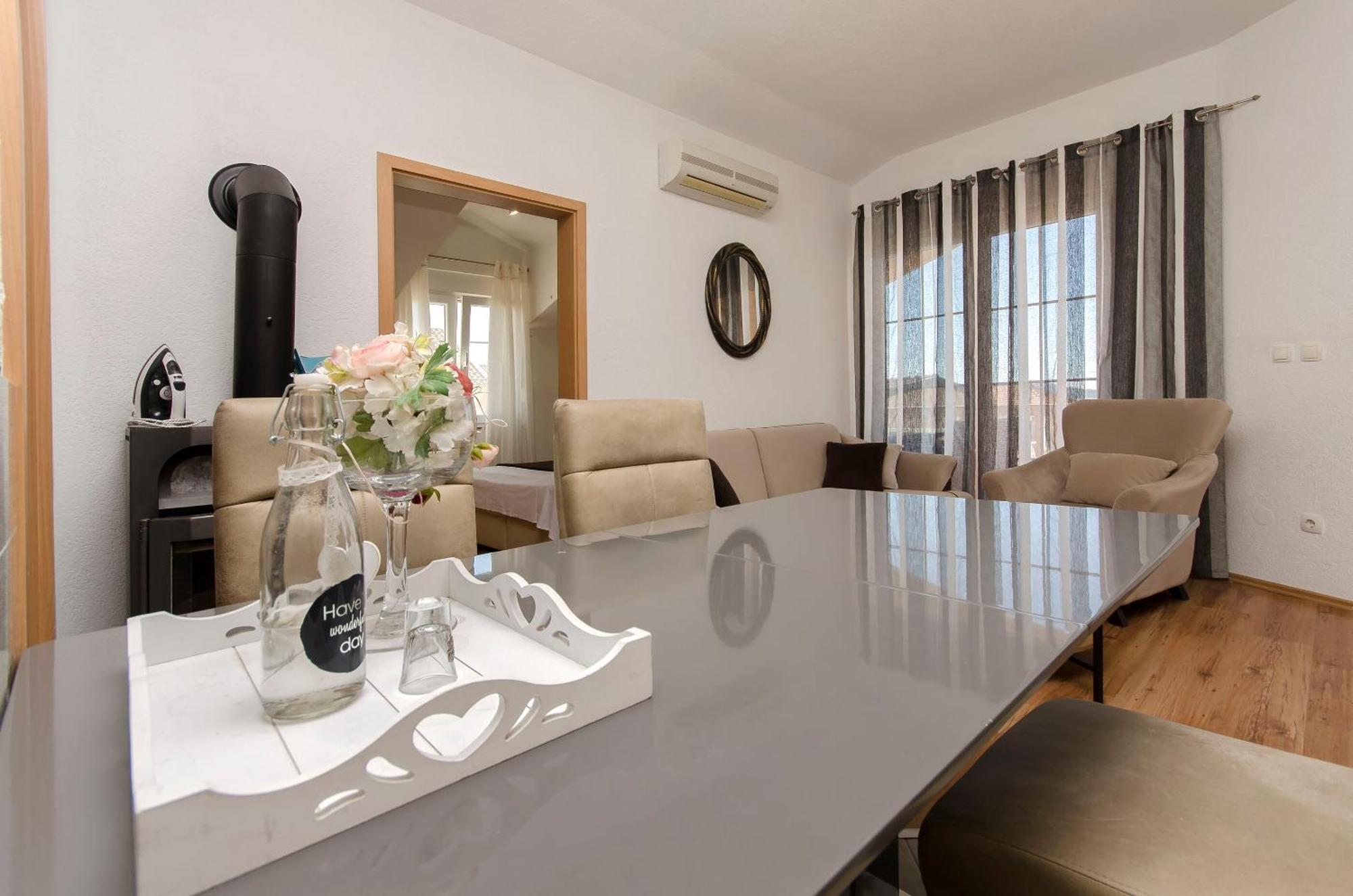 Apartment Ani 沃迪切 外观 照片